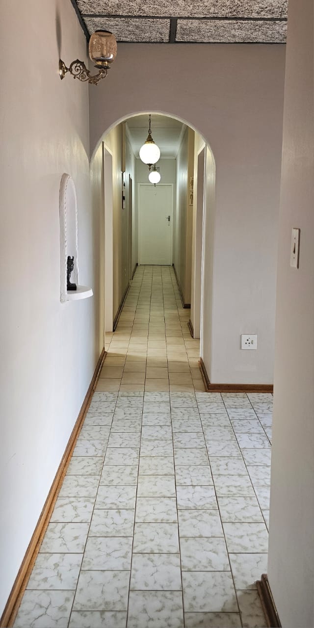 10 Bedroom Property for Sale in Warrenton Northern Cape